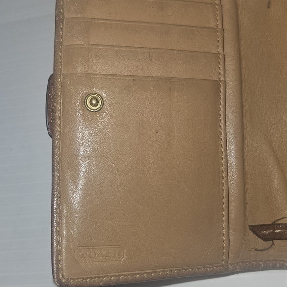Vintage Coach Brown Leather Stitched Buckle Trifold Square Wallet Y2K Classic - Picture 4 of 8